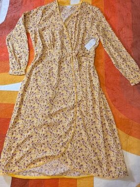 NWT Time & Tru Wrap-Style Long Sleeve Midi Dress, Mustard w/ Purple Flowers Boho